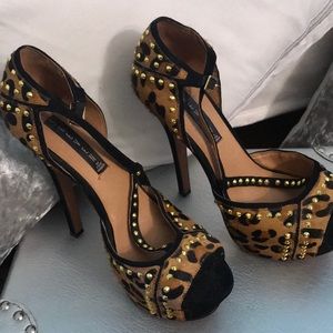 Sexy heels Leopard skin with little gold studs